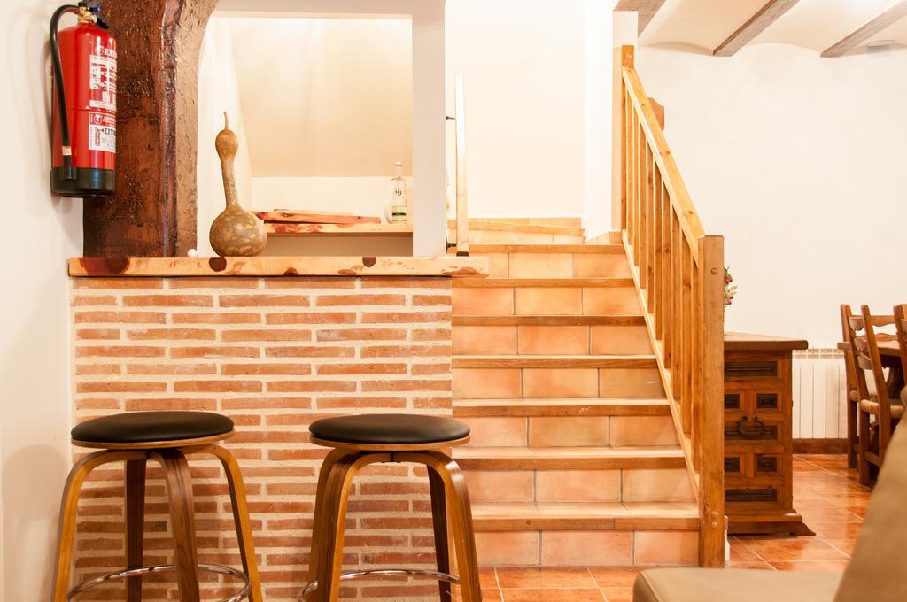Hotel Rural Princesa Kristina Covarrubias Bagian luar foto
