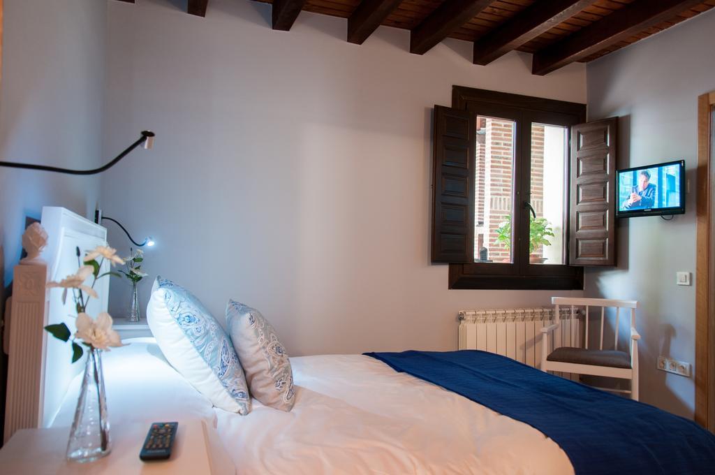 Hotel Rural Princesa Kristina Covarrubias Ruang foto